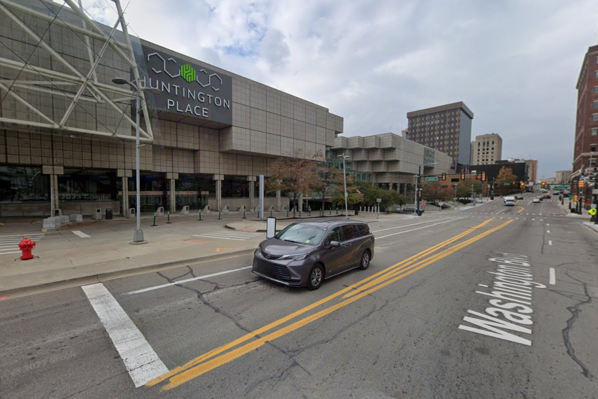 Free Rides on Detroit People Mover for 2025 Auto Show Attendees,