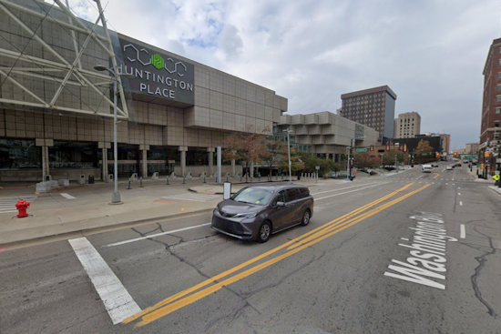 Free Rides on Detroit People Mover for 2025 Auto Show Attendees, Traffic Advisories Issued Downtown