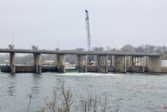 Gate Malfunction at Longhorn Dam Leads to Lady Bird Lake Cleanup Efforts in Austin