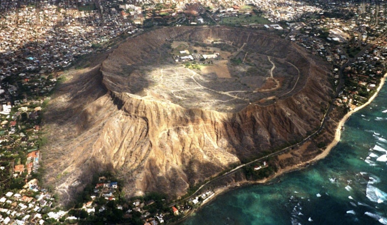 Honolulu Fire Department Successfully Rescues Injured Hiker From Diamond Head Crater Trail