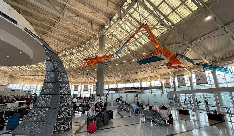 Houston Airports to Shut Down as Severe Winter Storm Approaches, Mayor Urges Caution