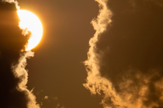 Houston Braces for Weekend Weather Whiplash as Sunny Skies Turn to Sunday Storms