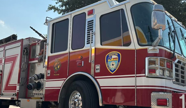 Houston Firefighters Extinguish Early Morning Blaze in Central Southwest, Saving $143,000 in Property