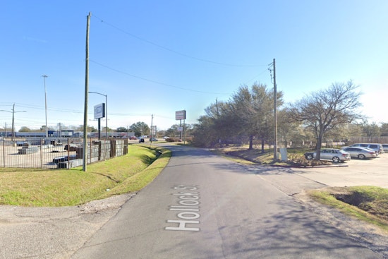 Houston Man Found Fatally Shot in Vehicle Sparking Police Investigation