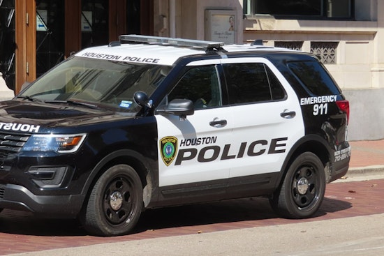 Houston Police Officer Fatally Shoots Man Accused of Trying to Grab Gun During Scuffle