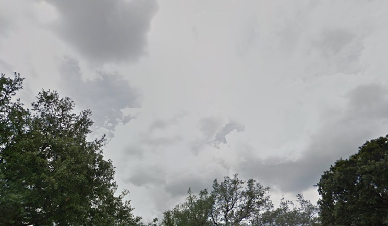 Houston Prepares for Showers and Possible Thunderstorms with Sunny Weather Expected by Weekend