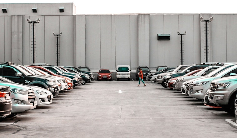 Hutto Seeks Balance Between Growth and Parking, Exploring Paid Options Amid Space Crunch
