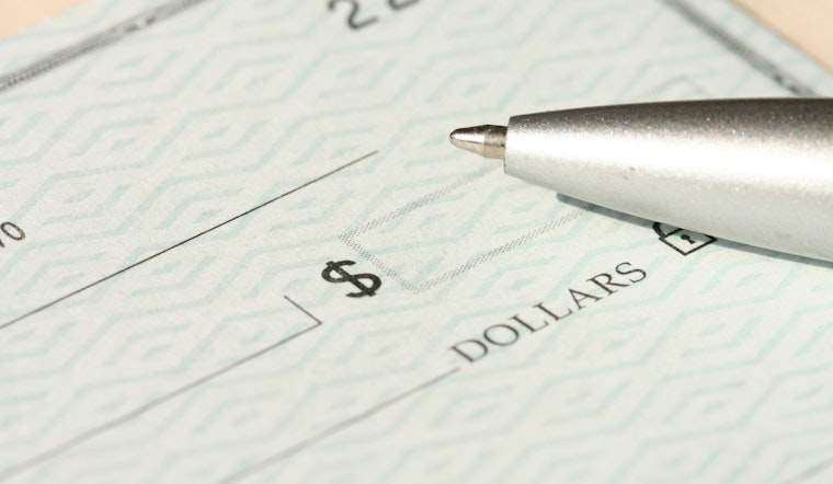 Illinois Welcomes $15 Minimum Wage with New Year Shifting Economic Landscape