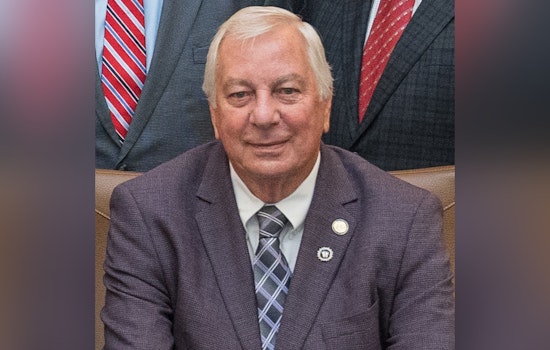 Indiana Senator Jim Tomes Backs Governor Eric Braun's State Agenda, Emphasizing Education and Immigration