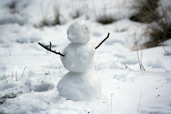 Indianapolis Braces for Snow Flurries and Cold Winds, Commuters Advised to Exercise Caution