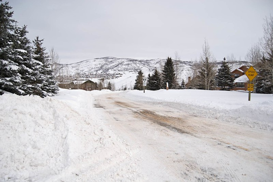 Intermittent Snow Showers Ahead: Salt Lake City's Weather Swings from Clear to Flurries as Weekend Nears