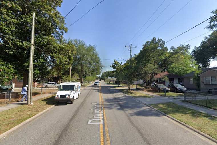 Jacksonville Man Fatally Shot in Driveway, Three Detained as Key Witnesses in Grand Park Investigation