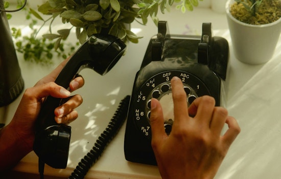 Jacksonville's 911 and Non-Emergency Lines Down, Residents Advised on Alternatives