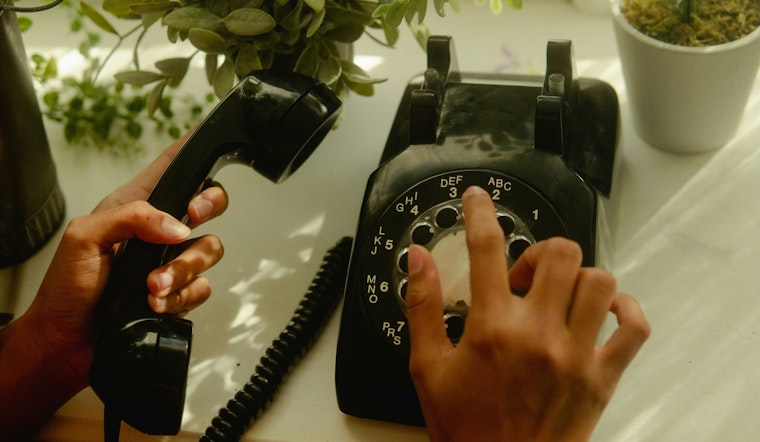 Jacksonville's 911 and Non-Emergency Lines Down, Residents Advised on Alternatives