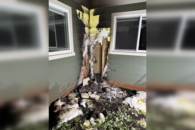 Kaua‘i Firefighters Tackle Suspected Arson at Kai Olino Housing Complex on New Year's Day