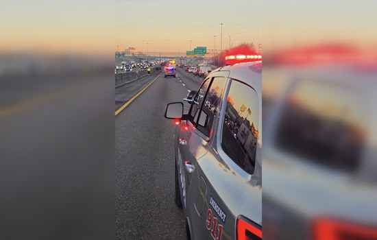 Knoxville Commuters Face Delays as Crash Blocks Multiple Lanes on I-40 West Near Gallaher View Road