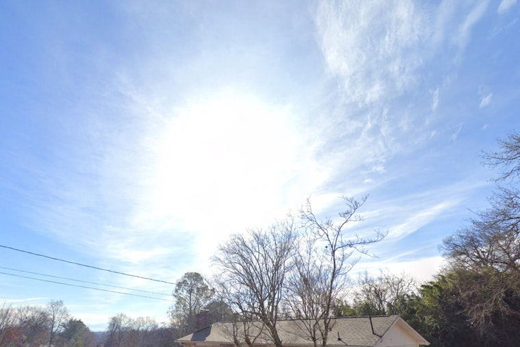 Knoxville Greets Chilly Morning with Fog and Mist, Warmer Days Ahead, Says NWS