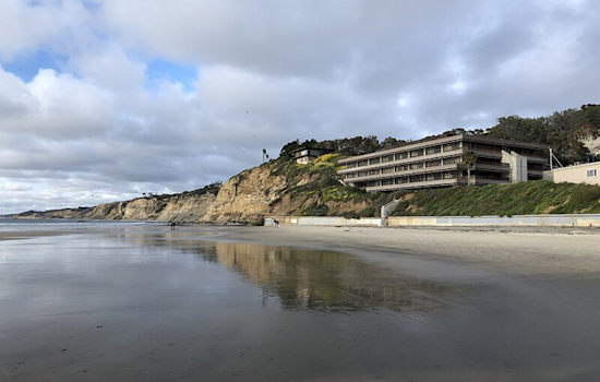 La Jolla Shores Beach Reopens with Advisory Following 850 Gallon Sewage Spill