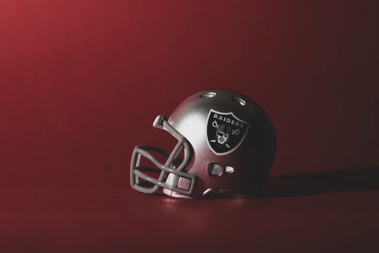 Las Vegas Raiders Part Ways with Head Coach Antonio Pierce After Disappointing Season