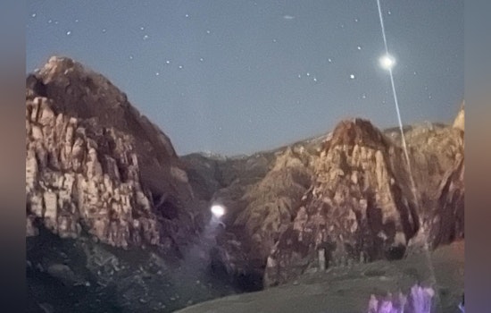 Las Vegas Rescue Team Triumphs in Double Operation, Safely Airlifts Stranded Climbers from Pine Creek Canyon