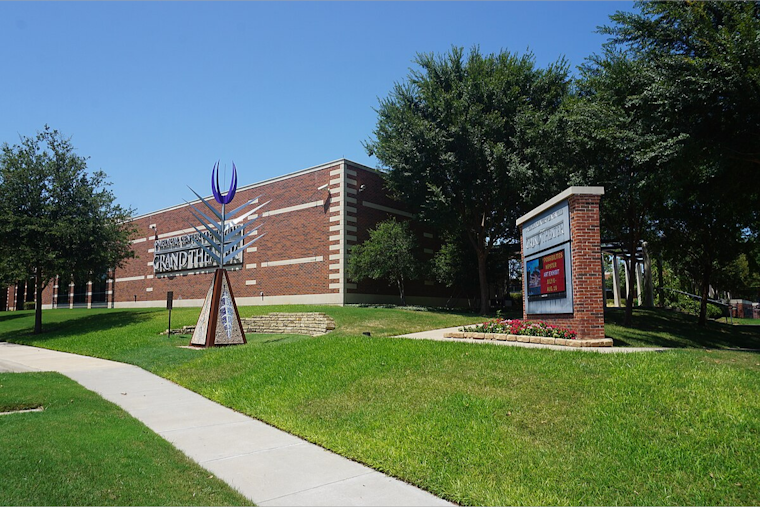 Lewisville Grand Theater Unveils "2025 Four Artists" Exhibit: A Tapestry of Diverse Art