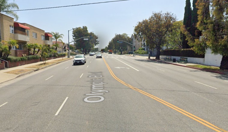 Los Angeles Cyclists and Mercedes-Benz Driver's Encounter Raises Road Safety Concerns