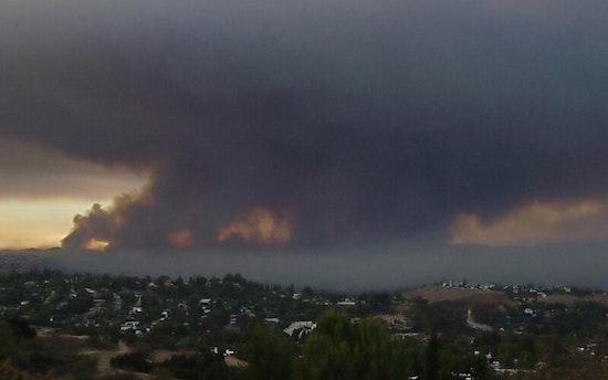 Los Angeles Extends Smoke Advisory Amid Wildfires, Declares Local Health Emergency