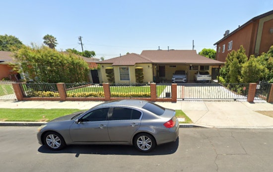 Los Angeles Firefighters Quell Blaze at Sun Valley Home in Under 30 Minutes, No Injuries Reported