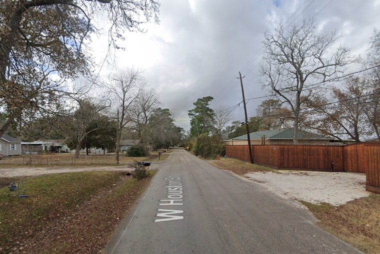 Man and Woman Injured in Highlands Drive-By Shooting; Children Unharmed Amidst Daytime Violence