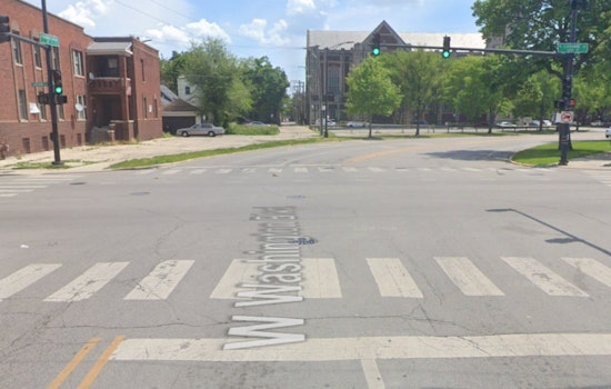 Man Fatally Shot While Seated in Car in Chicago's Austin Neighborhood, Attacker At Large