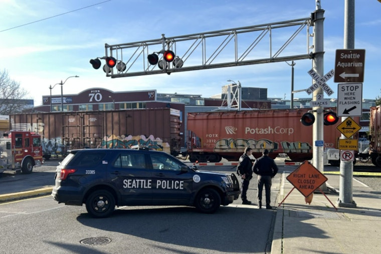 Man Fatally Struck by BNSF Train Near Belltown Waterfront, Seattle Police Investigating