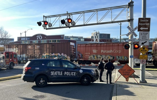 Man Fatally Struck by BNSF Train Near Belltown Waterfront, Seattle Police Investigating
