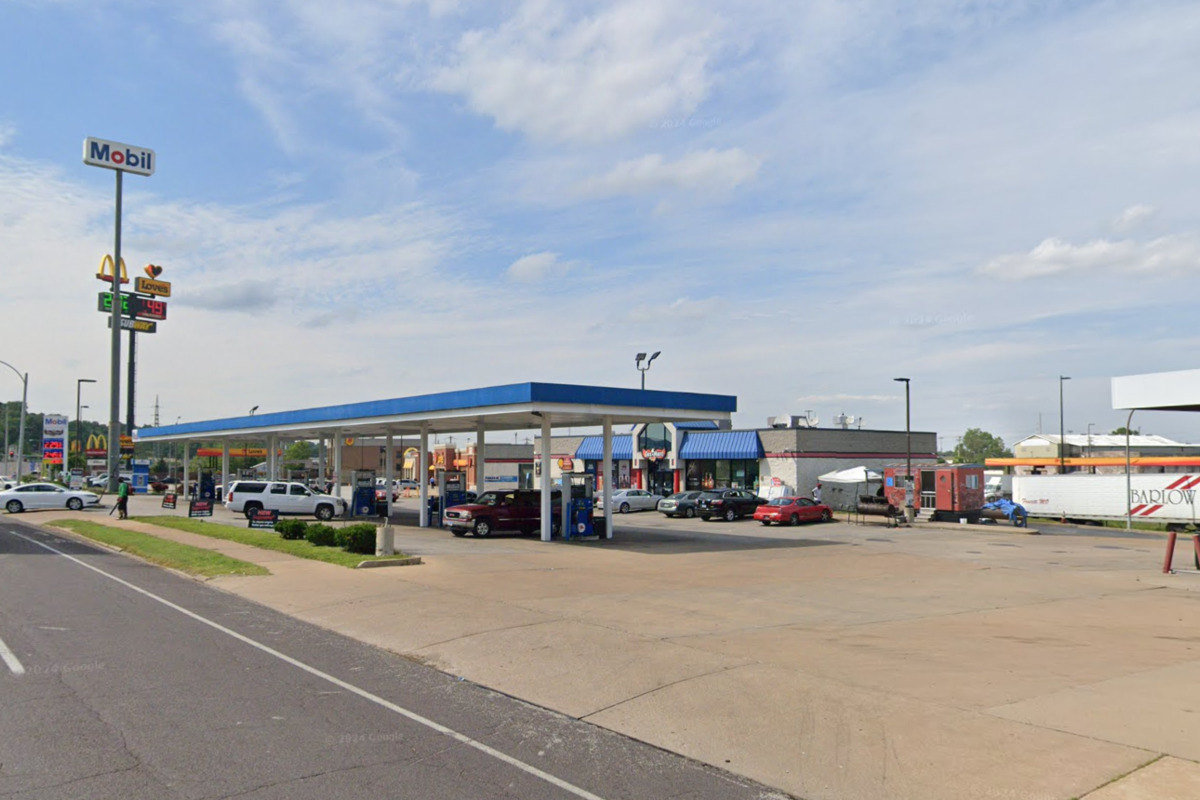 Man Robbed at Gunpoint and Carjacked at North Riverfront Gas Station