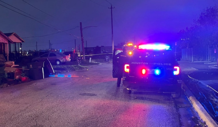 Man's Body Recovered from Submerged Vehicle in Houston's White Oak Bayou