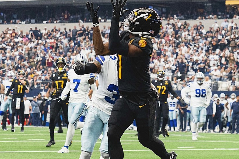 Marcus Mariota's Clutch Performance Leads Washington Commanders to Edge Dallas Cowboys 23-19, Securing No. 6 Playoff Seed