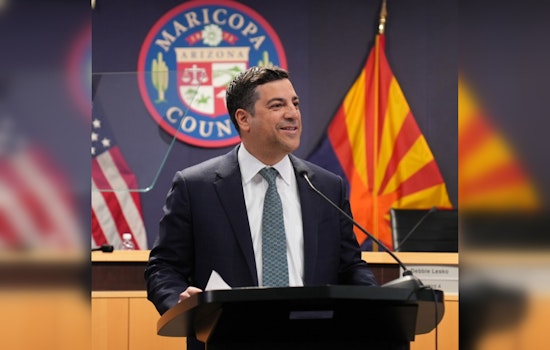 Maricopa County Chairman Thomas Galvin Shoots for NHL's Return to Phoenix, Talks With Commissioner Bettman Underway