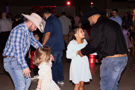 Marysville's Father-Daughter Valentine's Dance Offers a Night of Cherished Memories