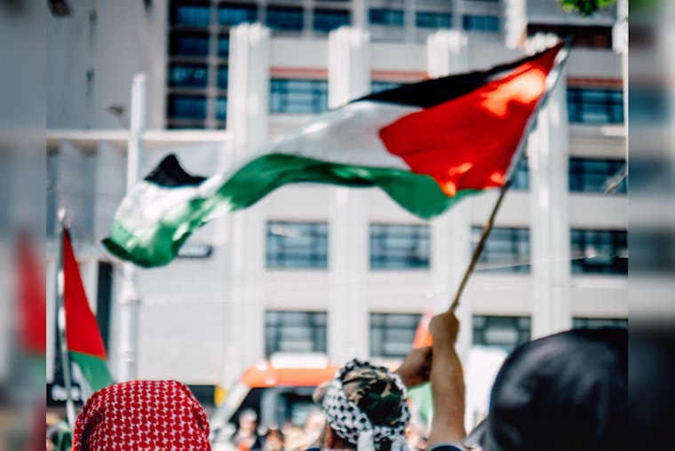 Metro Detroit's Jewish and Arab Communities Cautiously Optimistic as Israel-Hamas Ceasefire Begins