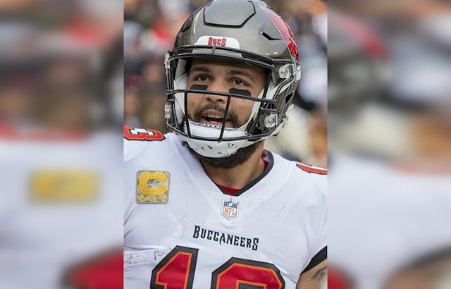 Mike Evans 85 Yards Shy of Tying NFL Record, Buccaneers Aim for NFC South Title in Clash with Saints