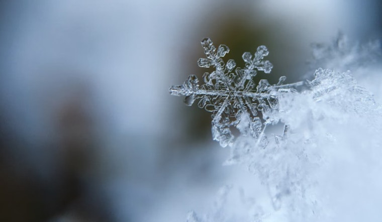 Milwaukee Braces for Snow, Freezing Drizzle, and Gusty Winds, Frigid Evening Ahead