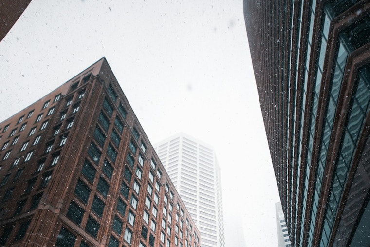 Minneapolis Rings in 2025 with Flurries and Chilly Temperatures Forecasted
