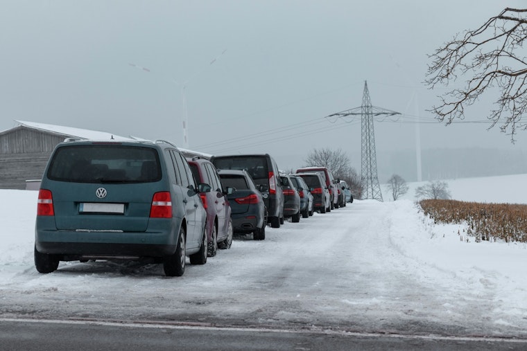 Missouri Drivers Advised to Park Vehicles as MoDOT Fights Winter Storm Conditions