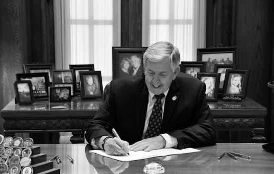 Missouri Governor Mike Parson Signs Executive Order in Anticipation of Severe Winter Storm