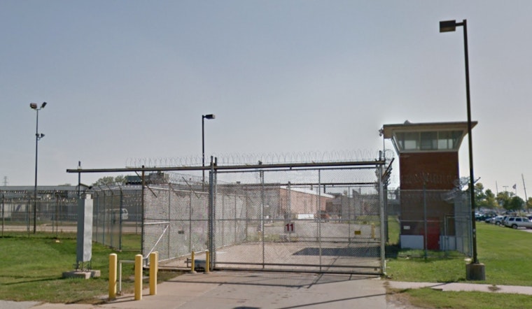Missouri Senator Advocates for Expanded Ban on Shackling Pregnant Inmates in City and County Jails