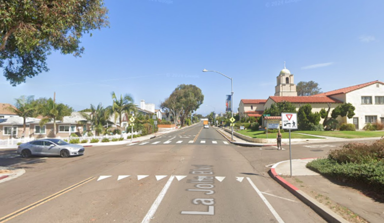 Motorcyclist Suffers Leg Fracture in Collision on La Jolla Blvd, San Diego Police Investigating