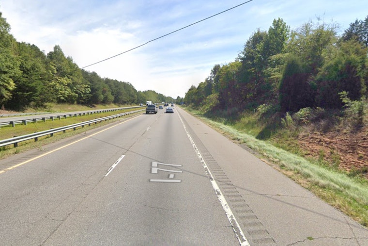 Multi-Vehicle Crash Involving 18-Wheeler on Interstate 77 Results in Serious Injuries and Major Traffic Delays Near Mooresville