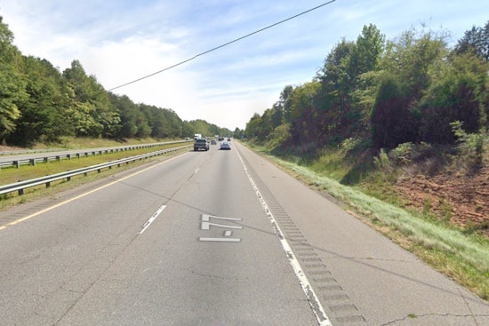 Multi-Vehicle Crash Involving 18-Wheeler on Interstate 77 Results in Serious Injuries and Major Traffic Delays Near Mooresville