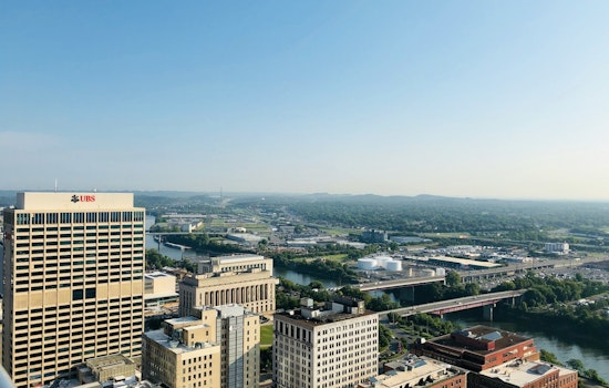Nashville Temperatures Swing from Fair to Frosty with Weekend Showers in Sight