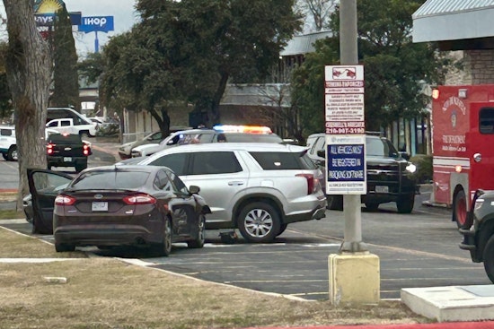 New Braunfels Police Arrest Trio After Alleged Theft and Collision, Ocala PD Seeks Information on Suspects in Violent Retail Crime