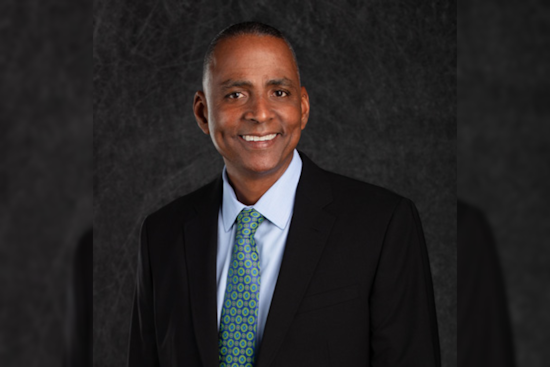 New Era in El Paso Governance as Mayor Renard Johnson and Fresh City Council Members Take Office